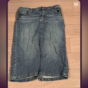 Denim Knee-Length Skirt waist size 14 / 32in length 30in